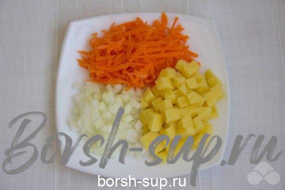 Финская уха с плавленым сыром – фото приготовления рецепта, шаг 3