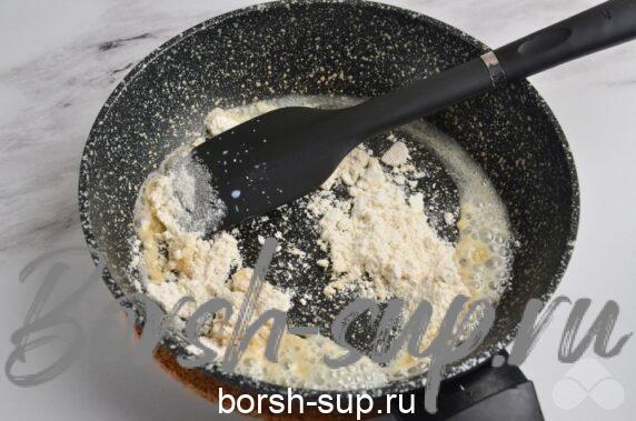 Томатно-сметанный соус – фото приготовления рецепта, шаг 1