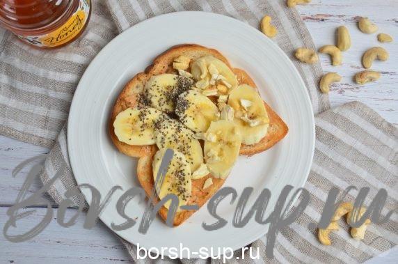 Бутерброд с арахисовой пастой и бананом – фото приготовления рецепта, шаг 3