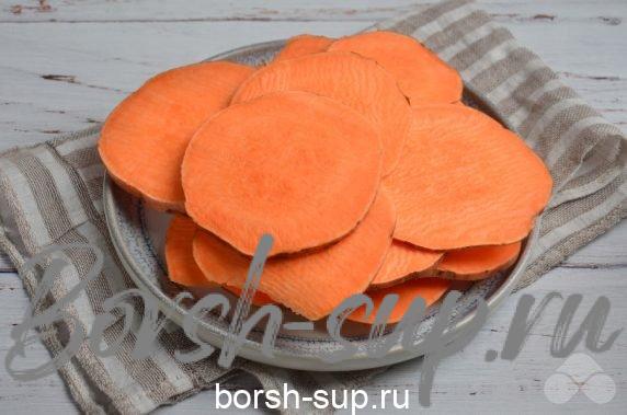 Домашние чипсы из батата – фото приготовления рецепта, шаг 1