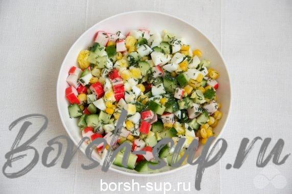 Крабовый салат без майонеза – фото приготовления рецепта, шаг 3