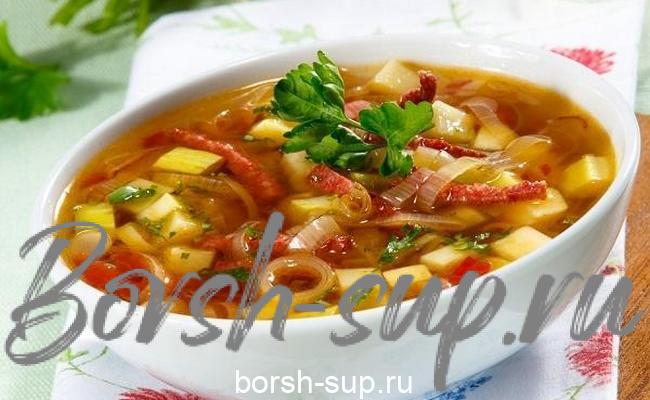 суп из кабачков, с соевым мясом и карри