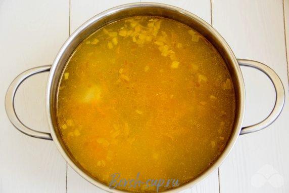 Мясной суп с клецками – фото приготовления рецепта, шаг 7 Мясной суп с клецками – фото приготовления рецепта, шаг 7