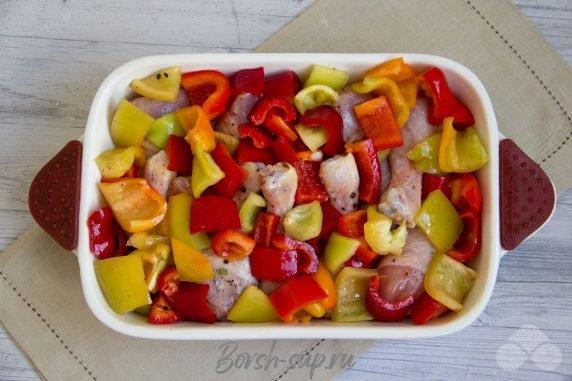 Куриные ножки с перцем и специями в духовке – фото приготовления рецепта, шаг 5 Куриные ножки с перцем и специями в духовке – фото приготовления рецепта, шаг 5